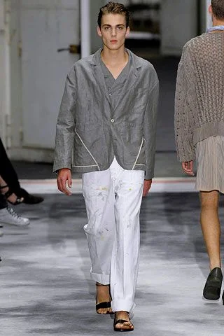 Look 18